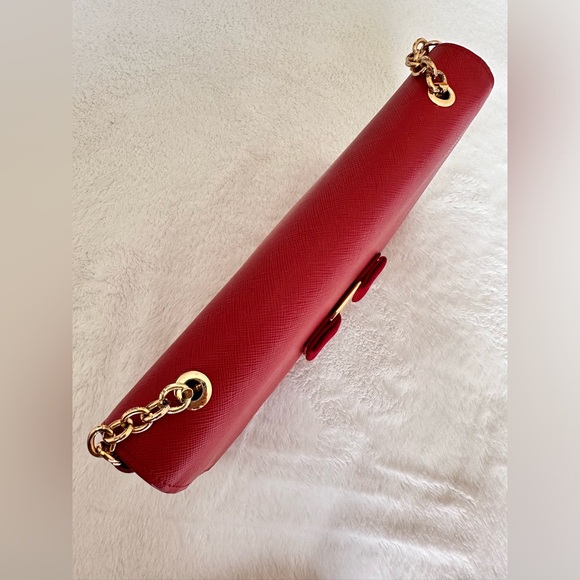 SALVATORE FERRAGAMO VERA SHOULDER BAG - Picture 4 of 10